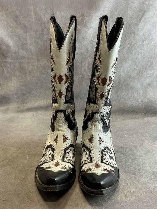 Lucchese Shoes - LUCCHESE size 10b Studded Scarlet Black & Natural Inlay
